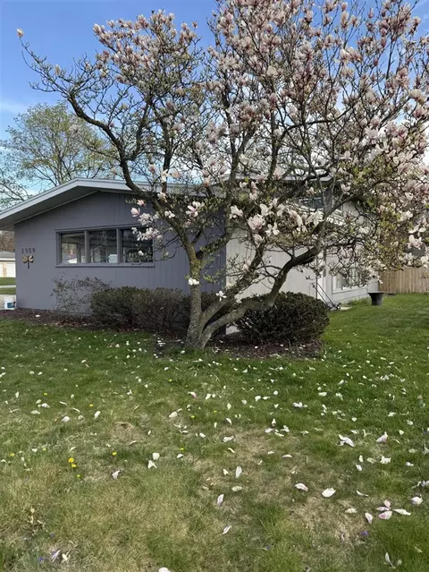 2059 Garland, Norton Shores, MI 49441