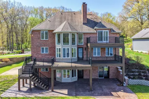 10436 Kings Pt, Three Rivers, MI 49093