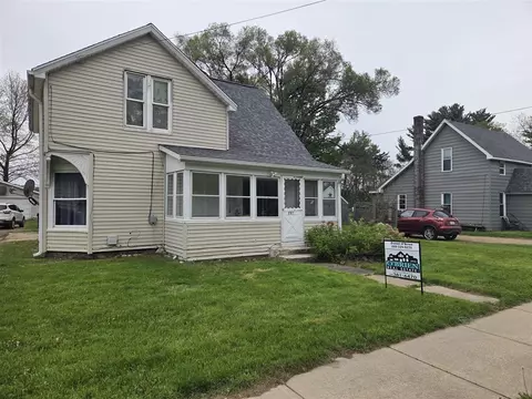 207 N State, Gobles, MI 49055
