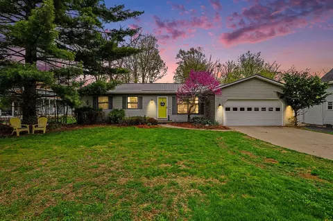 566 N Marshall, Marshall, MI 49068
