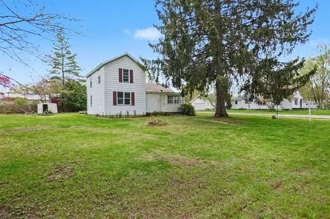 282 W Washington, Newaygo, MI 49337