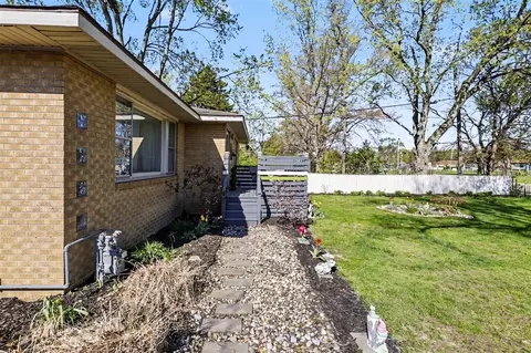 Exterior - 342 E Napier, Benton Harbor, MI 49022 photo 7 of 10
