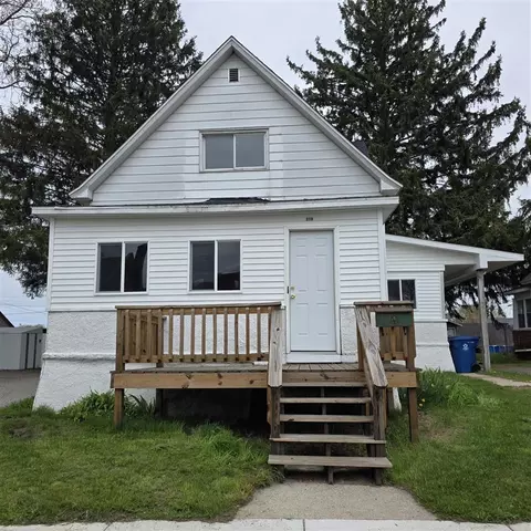 210 E Church, Hart, MI 49420