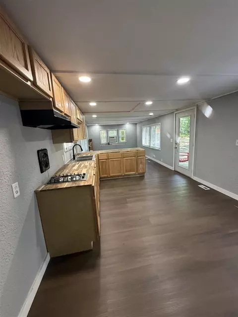 Kitchen - 9612 S Briar, Baldwin, MI 49304 photo 7 of 7