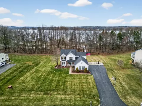 7233 N Lake Orch, Chelsea, MI 48118