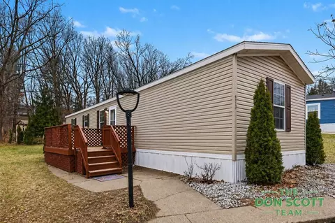 6913 Sandwood, Rockford, MI 49341