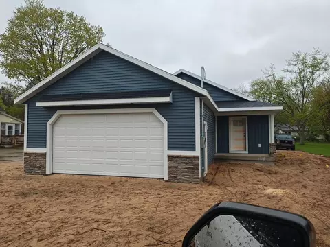 4655 Henry, Norton Shores, MI 49441