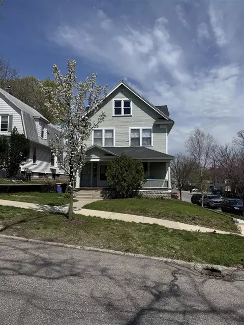 659 Crescent, Grand Rapids, MI 49503