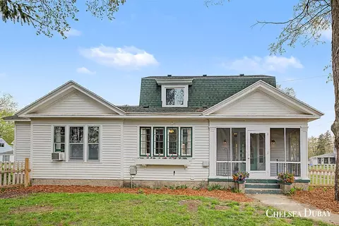 424 Lincoln, Lowell, MI 49331
