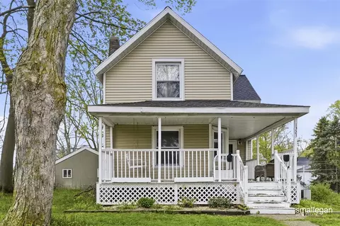 1323 4th, Lake Odessa, MI 48849