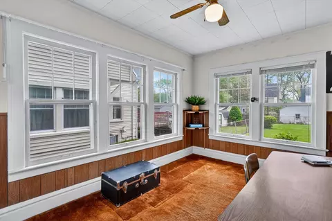Exterior - 747 Crescent, Jackson, MI 49203 photo 6 of 12