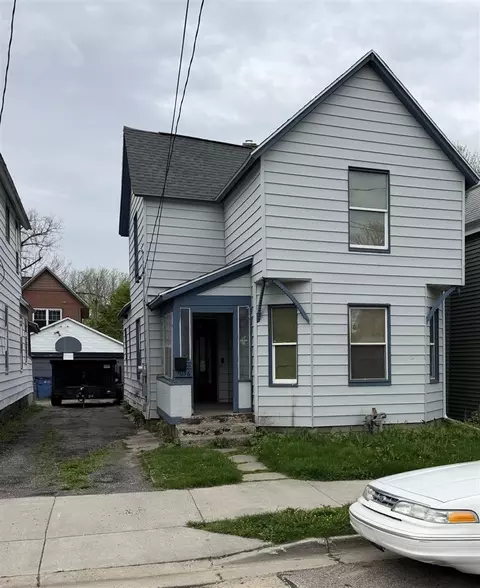 1036 Logan, Grand Rapids, MI 49506