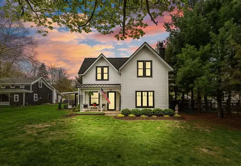 156 S S Un, Douglas, MI 49406