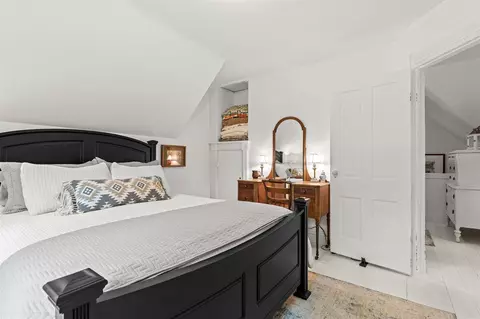 Bedroom - 156 S S Un, Douglas, MI 49406 photo 4 of 4