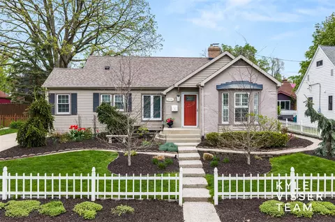 1114 Keneberry, Grand Rapids, MI 49506