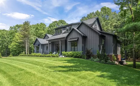3341 Gaslight, Saugatuck, MI 49453