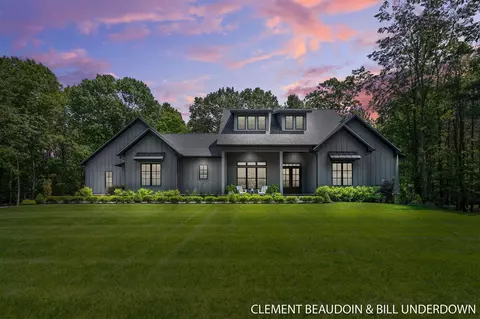 3341 Gaslight, Saugatuck, MI 49453