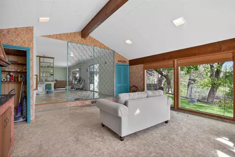 Living - 400 Outer, Tecumseh, MI 49286 photo 4 of 14