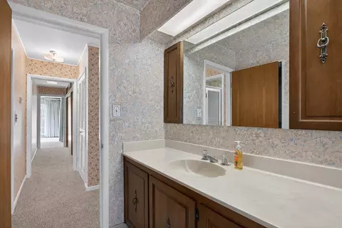 Bath - 400 Outer, Tecumseh, MI 49286 photo 3 of 5