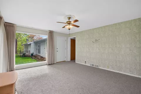 Living - 400 Outer, Tecumseh, MI 49286 photo 14 of 14