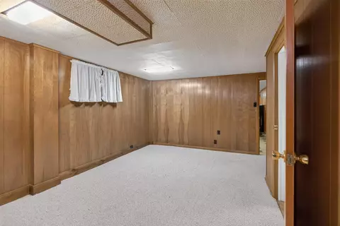 Bedroom - 400 Outer, Tecumseh, MI 49286 photo 6 of 6