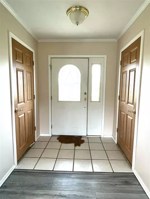 Entry Way - 1897 Edgar, Edmore, MI 48829 photo 1 of 3