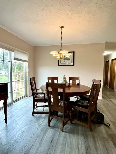 Dining - 1897 Edgar, Edmore, MI 48829 photo 1 of 3