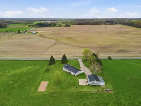 8835 E Mcbrides, Vestaburg, MI 48891 photo 29