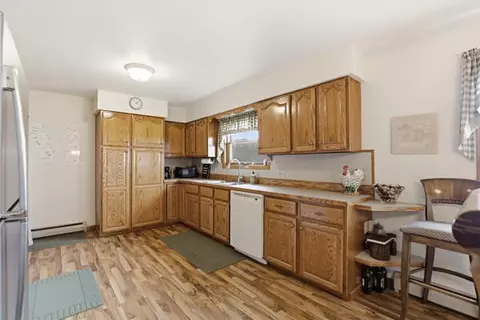 8835 E Mcbrides, Vestaburg, MI 48891 photo 4