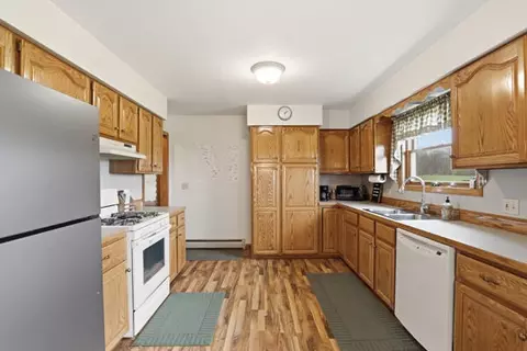 8835 E Mcbrides, Vestaburg, MI 48891 photo 5