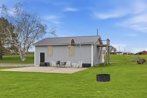 8835 E Mcbrides, Vestaburg, MI 48891 photo 46