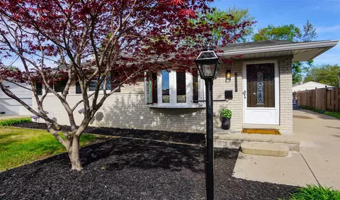 8364 Holly, Canton, MI 48187