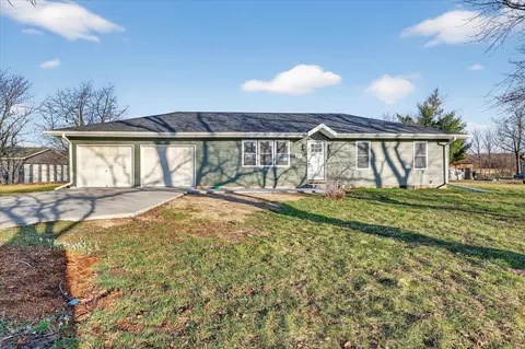 325 E Battle Crk, Galesburg, MI 49053