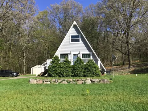 1135 Marsh, Plainwell, MI 49080