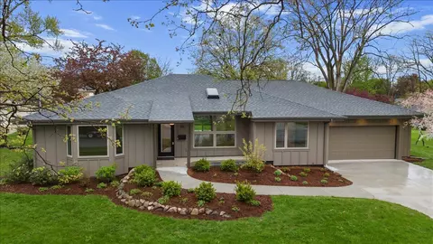 134 Holmdene, Grand Rapids, MI 49503