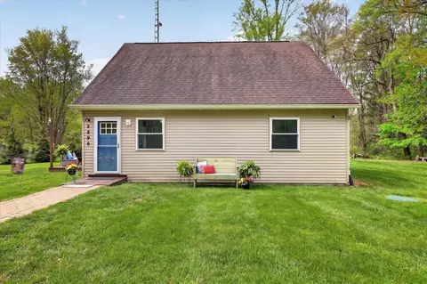 5896 Erie, Coloma, MI 49038