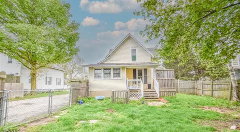 Exterior - 105 W Elm, Reading, MI 49274 photo 1 of 7