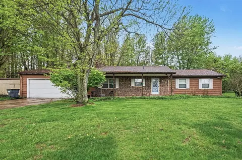 5564 Newton, Coloma, MI 49038