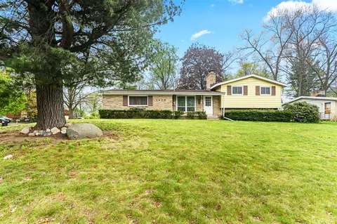 1470 54th, Kentwood, MI 49508