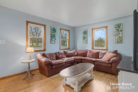 Living - 2225 Baldwin, Jenison, MI 49428 photo 2 of 3