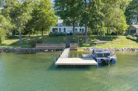 61305 Crooked Crk, Cassopolis, MI 49031