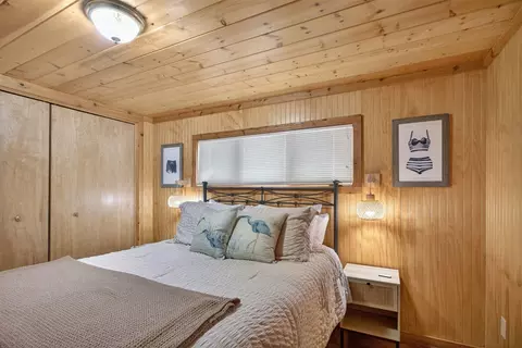 Bedroom - 246 Ackerson Lk, Jackson, MI 49201 photo 1 of 5
