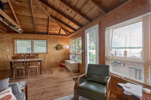 Dining - 246 Ackerson Lk, Jackson, MI 49201 photo 5 of 5