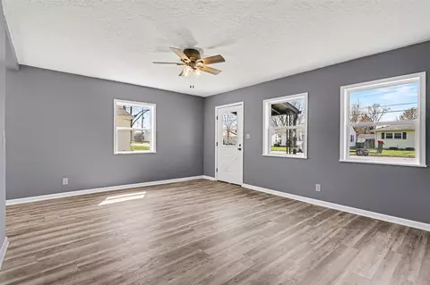 Living - 322 Shaffmaster, Bronson, MI 49028 photo 2 of 3