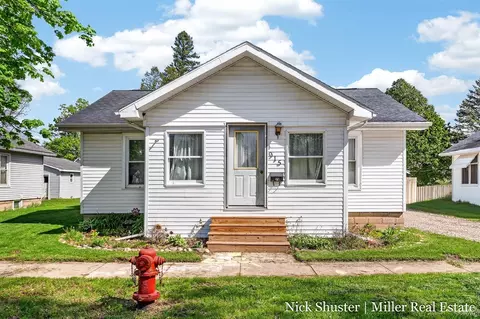 915 E Madison, Hastings, MI 49058
