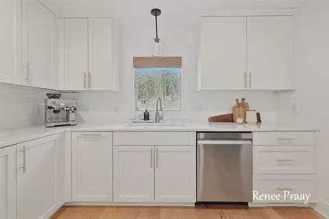 Kitchen - 8619 Fulton, Ada, MI 49301 photo 3 of 6