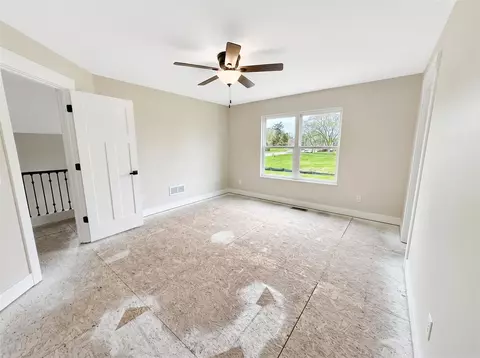 Bedroom - 2139 Smith, Temperance, MI 48182 photo 5 of 6