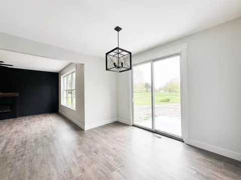 Dining - 2139 Smith, Temperance, MI 48182 photo 1 of 1