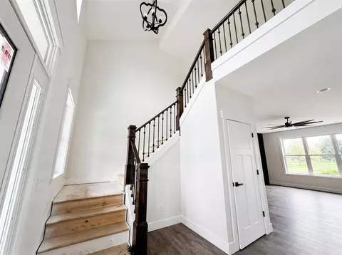 Entry Way - 2139 Smith, Temperance, MI 48182 photo 2 of 6