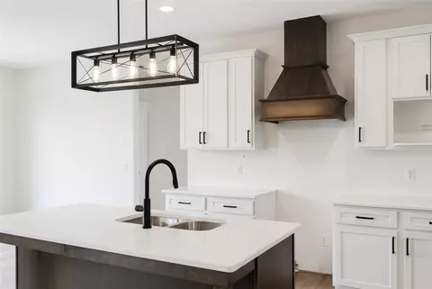 Kitchen - 2139 Smith, Temperance, MI 48182 photo 3 of 5